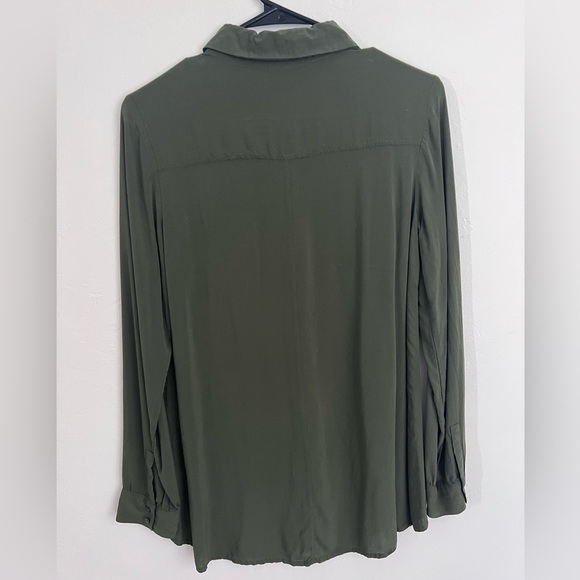 Medium Ana Green Button Down Shirt - Picture 2 of 3
